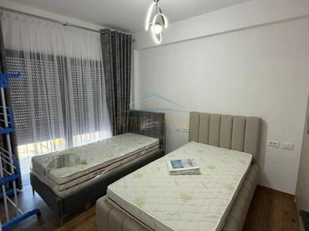 Tirane, jepet me qera apartament 2+1 Kati 2, 91 m² 800 € 