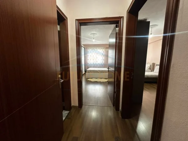Tirane, shitet apartament 2+1+Ballkon Kati 7, 107 m² 165.000 € (Unaza e re)