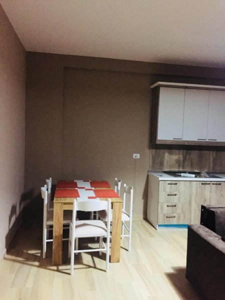 Elbasan, shitet nga Pronari, pa-komision apartament 2+1+Ballkon Kati 7, 105 m² 105.000 € (https://maps.app.goo.gl/Uxg1UYDqko38kLGEA?g_st=ipc)