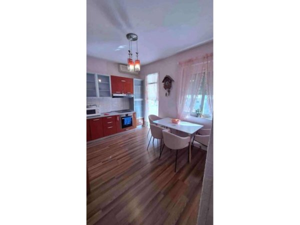 Tirane, shes apartament 2+1+Aneks+Ballkon Kati 5, 68 m² 185.000 € 