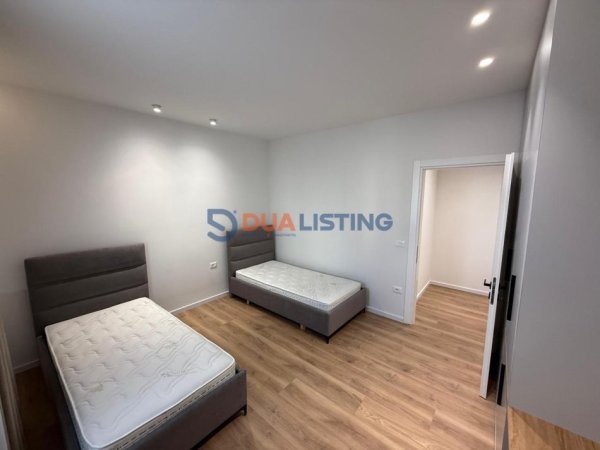 Tirane, shitet apartament 2+1 Kati 3, 124 m² 265.000 € (ish fusha aviacionit)