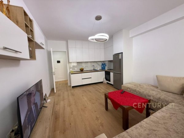 Tirane, shitet apartament 2+1+Aneks+Ballkon Kati 4, 116 m² 155.000 € (Astir)
