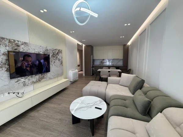 Tirane, jepet me qera apartament 2+1+Ballkon , 100 m² 1.100 € 