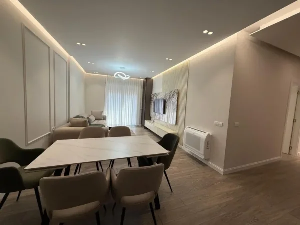 Tirane, jepet me qera apartament 2+1+Ballkon , 100 m² 1.100 € 