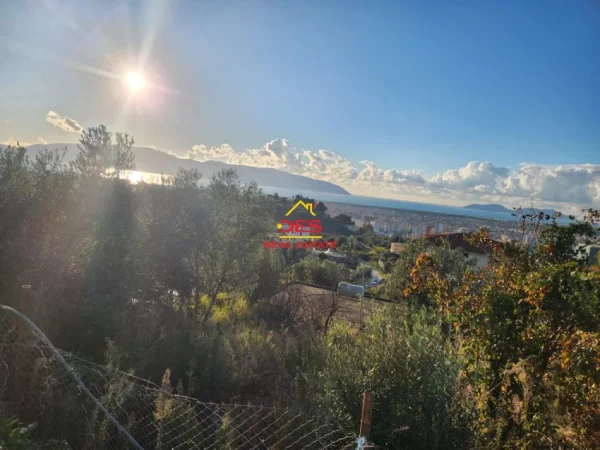 Vlore, shitet shtepi 2+1+Ballkon Kati 0, 100 m² 140.000 € (Kuzum Baba)