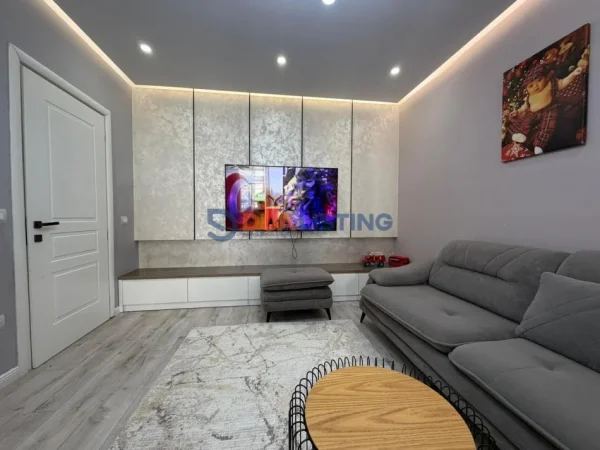 Tirane, shitet apartament 2+1 Kati 5, 110 m² (astir)