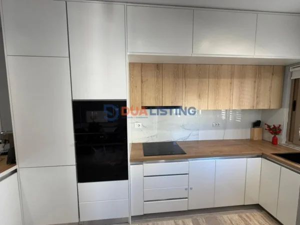 Tirane, shitet apartament 2+1 Kati 5, 110 m² (astir)