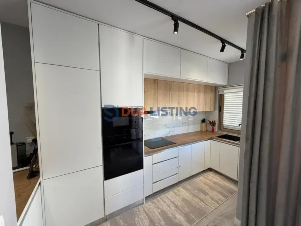 Tirane, shitet apartament 2+1 Kati 5, 110 m² (astir)