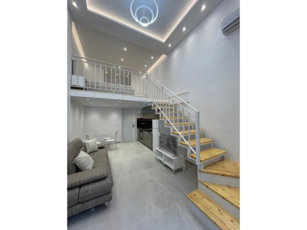 Tirane, jepet me qera apartament duplex Dublex Kati 0, 38 m² 400 € (Fresk , Prane Restorant Fresku)