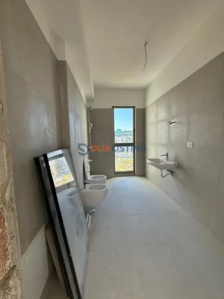 Tirane, shes apartament 2+1 Kati 5, 123 m² (Bulevardi i Ri – Park Avenue (Orion Construction))