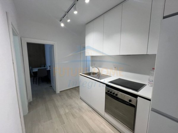 Tirane, jepet me qera apartament 1+1 Kati 1, 50 m² 500 € (Ish Parku)