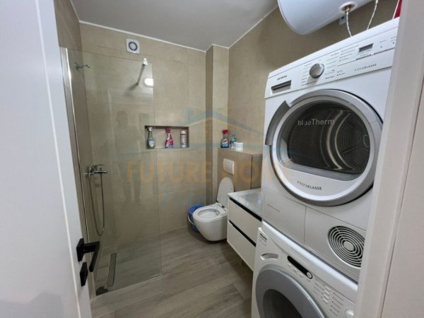 Tirane, jepet me qera apartament 1+1 Kati 1, 50 m² 500 € (Ish Parku)