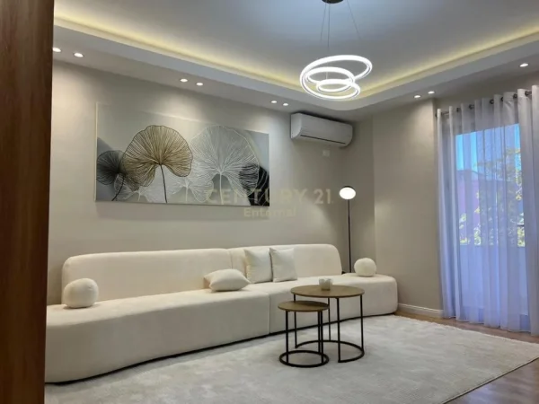 Tirane, shes apartament 2+1+Aneks+Ballkon Kati 2, 107 m² 173.000 € 