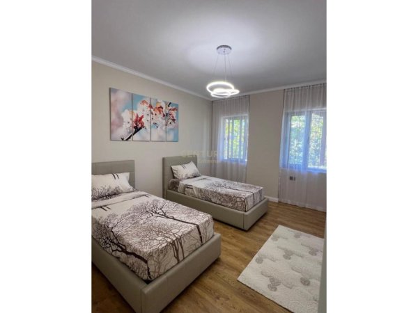 Tirane, shes apartament 2+1+Aneks+Ballkon Kati 2, 107 m² 173.000 € 