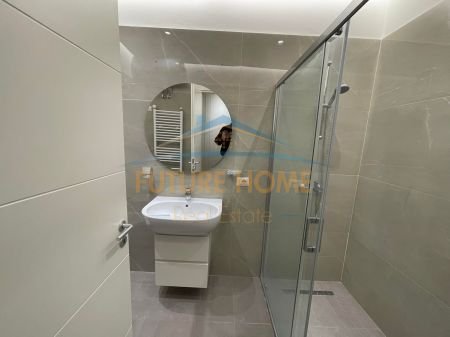 Shqiperi, jepet me qera apartament 2+1 Kati 2, 125 m² 1.300 € 