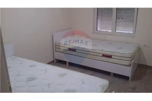 Tirane, jepet me qera apartament 2+1 Kati 2, 70 m² 600 € (Rruga e Durresit)
