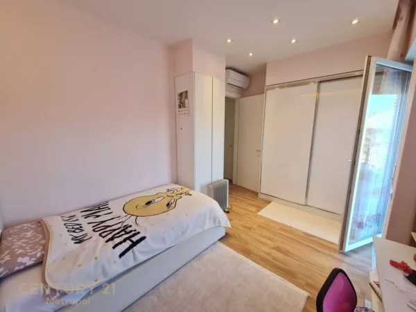 Tirane, shes apartament 3+1+Aneks+Ballkon Kati 1, 125 m² 430.000 € (Secret Garden rezidenc Tirana Albania)