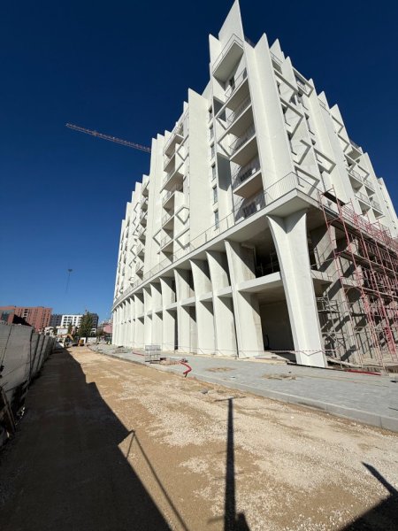 Tirane, shitet apartament 2+1 , 124 m² (Bulevardi i Ri)