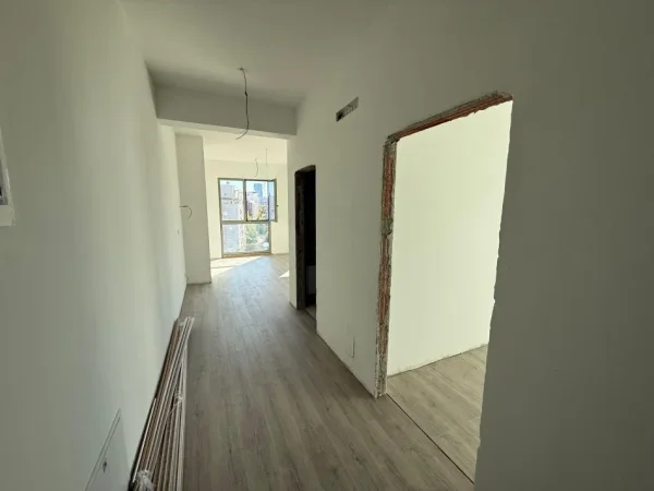 Tirane, shitet apartament 2+1 , 124 m² (Bulevardi i Ri)