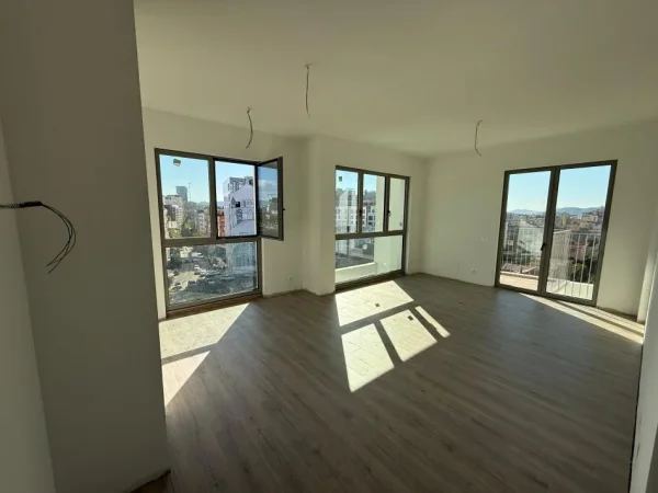 Tirane, shitet apartament 2+1 , 124 m² (Bulevardi i Ri)
