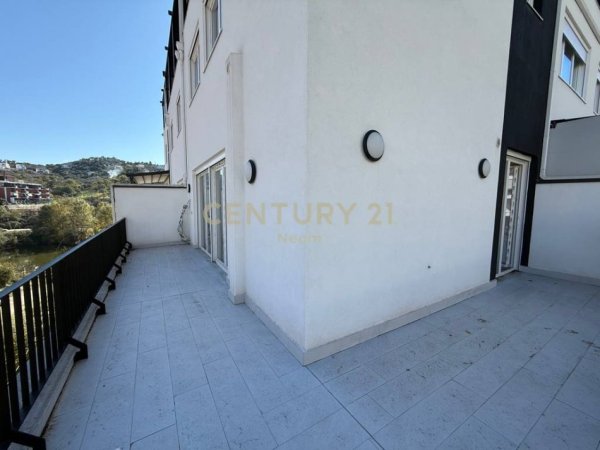 Tirane, shes apartament duplex 3+1+Aneks+Ballkon Kati 4, 140 m² 390.000 € 