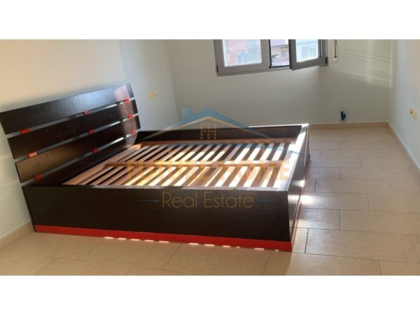 Tirane, jepet me qera apartament 1+1 Kati 3, 65 m² 400 € 