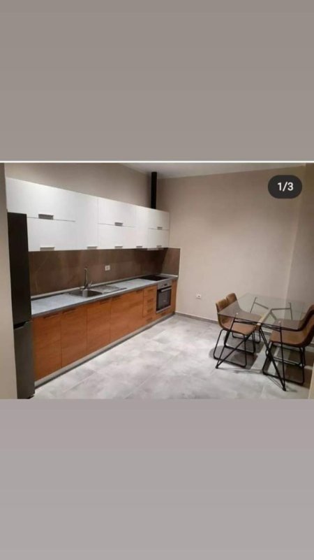 Apartament 1+1 me qira mbi qendren Kristal. Tirane