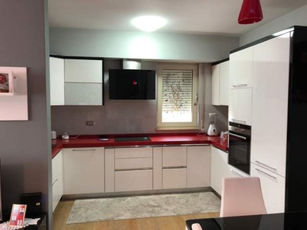 Tirane, jap me qera apartament 1+1+BLK Kati 4, 89 m² 600 Euro (Hamdi Sina)