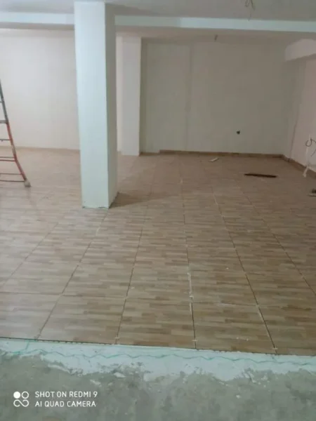 Tirane, shes ambjent biznesi Kati -1, 220 m² 1.250 Euro/m2 (Maliq Muca)