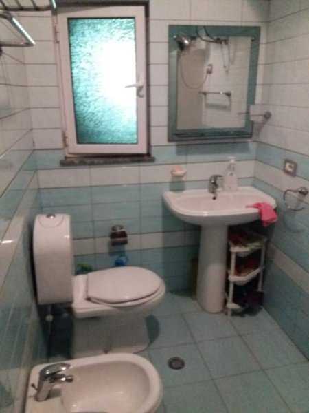 Tirane, jepet me qera apartament 2+1+BLK Kati 4, 70 m² 390 Euro (sami frasheri)