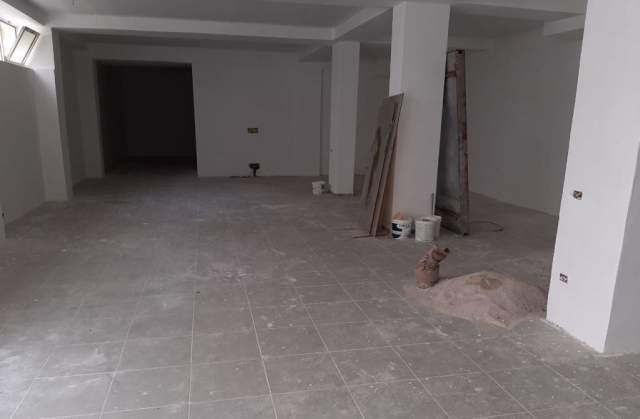 Tirane, shes ambjent biznesi Kati 0, 190 m² 190.000 Euro (RRuga Hamdi Gurunja)