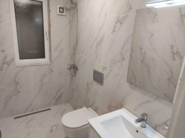 Tirane, jap me qera apartament 2+1+A+BLK Kati 1, 120 m² 600 Euro (Rruga Comeve)