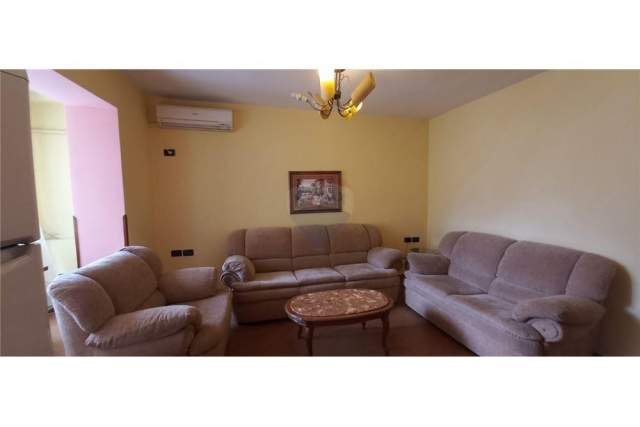 Tirane, jepet me qera apartament 2+1 Kati 2, 85 m² 350 Euro (Higjena)