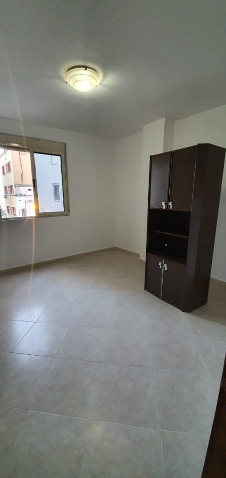 Durres, shes apartament 3+1+BLK Kati 3, 140 m² 98.000 Euro (durres)