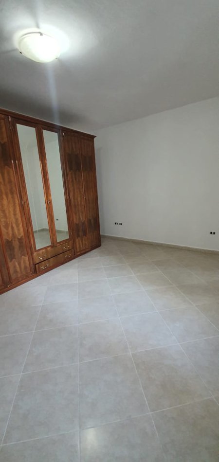 Durres, shes apartament 3+1+BLK Kati 3, 140 m² 98.000 Euro (durres)
