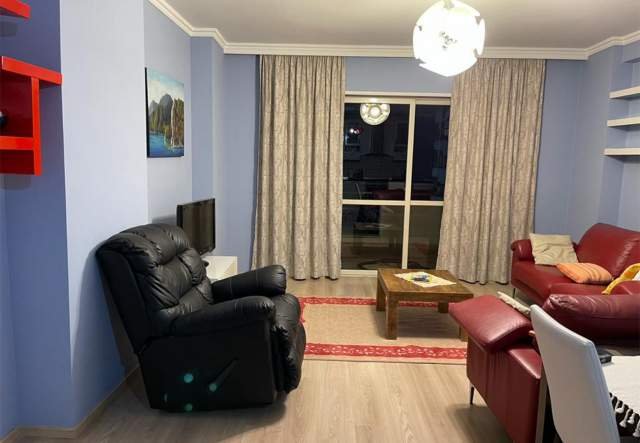 Tirane, jepet me qera apartament 125 m² 650 Euro