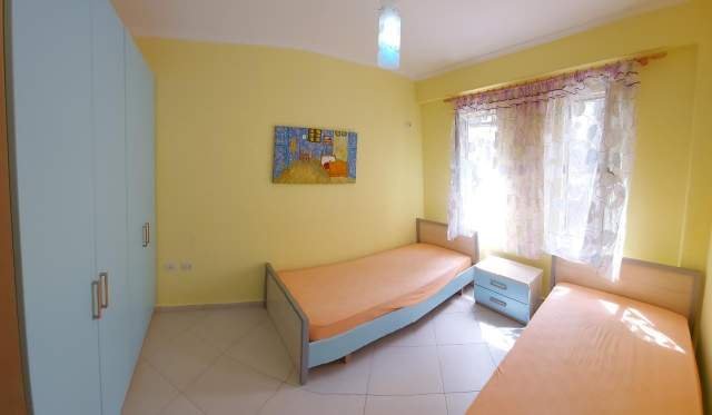 Tirane, jap me qera apartament 2+1+2 tualete+BLK Kati 2, 101 m² 400 Euro (Bill Klinton)