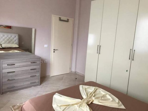 Tirane, jap me qera apartament 1+1+A+BLK Kati 1, 300€ (Muhamet Deliu)