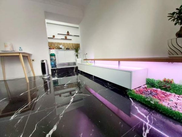 Tirane, jepet me qera apartament 1+1+A+BLK Kati 3, 80 m² 30.000 Leke (Rr. Ali Shefqeti)