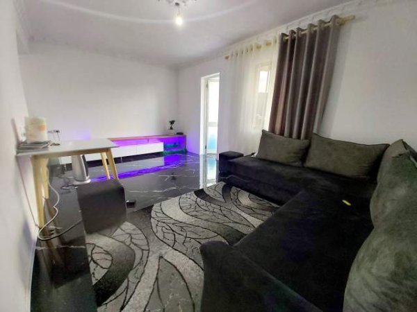 Tirane, jepet me qera apartament 1+1+A+BLK Kati 3, 80 m² 30.000 Leke (Rr. Ali Shefqeti)
