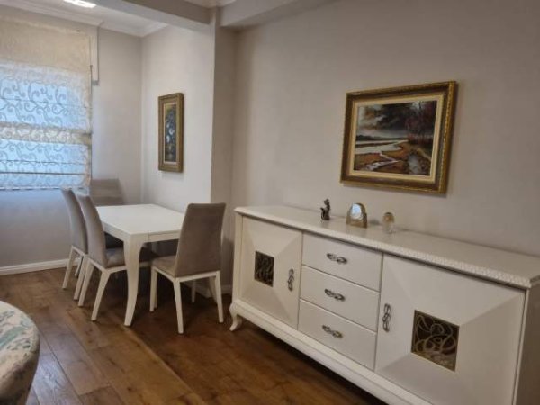 Tirane, shes apartament 2+1 105 m² 135.000 Euro (21 dhjetori)