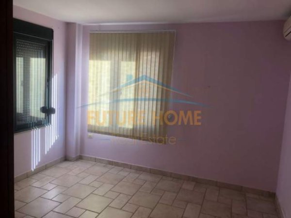 Tirane, jap me qera ambjent biznesi Kati 4, 145 m² 750 Euro (Mbrapa RTSH)