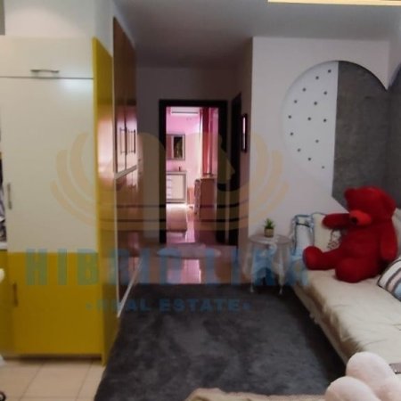 Durres, shes apartament Kati 5, 111 m² 130.000 Euro (Shkembi i Kavajes)