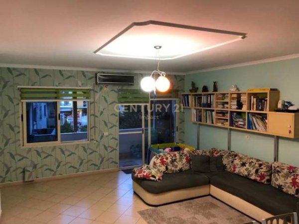 Tirane, shes apartament 2+1+BLK Kati 2, 127 m² 90.000 Euro (Yzberisht)