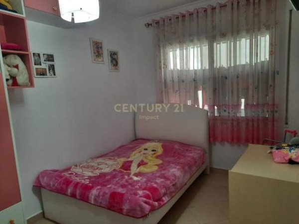 Tirane, shes apartament 2+1+BLK Kati 2, 127 m² 90.000 Euro (Yzberisht)