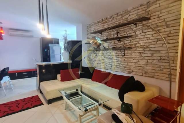 Tirane, jepet me qera apartament 2+1 Kati 5, 101 m² 500 Euro (21 Dhjetori)