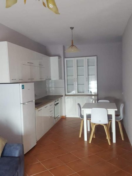Tirane, jepet me qera apartament 1+1+BLK Kati 5, 70 m² 400 Euro (pas Mondialit)