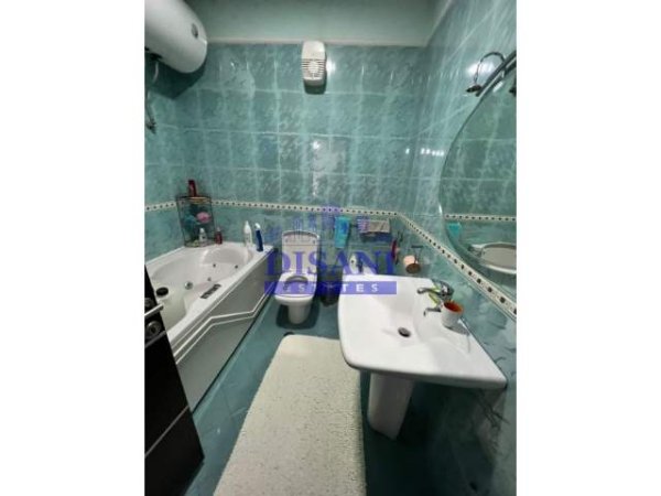 Tirane, shitet apartament 3+1+BLK 140 m² 230.000 Euro (Stacioni i Trenit)