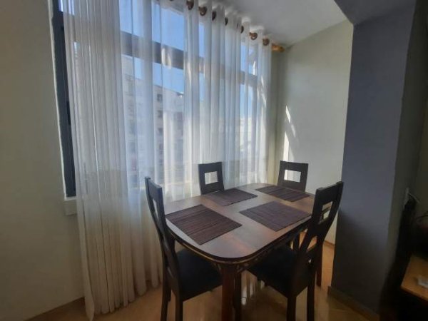 Tirane, jepet me qera apartament 1+1+A Kati 4, 65 m² 400 Euro (Jean d'Arc Boulevard)