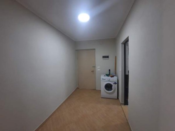 Tirane, jepet me qera apartament 1+1+A Kati 4, 65 m² 400 Euro (Jean d'Arc Boulevard)